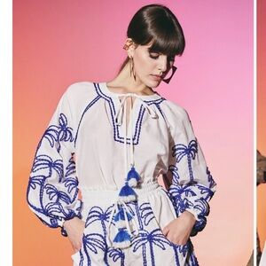 NWT Lace the Label White and Blue Embroidered Top 100% Cotton